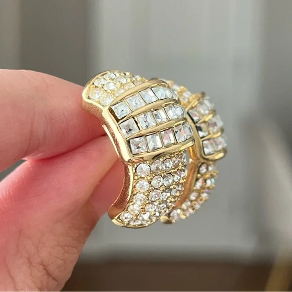 Vintage Christian Dior Rectangular Rhinestone Pavé Hoop 14k Gold Post Earrings - Picture 6 of 12